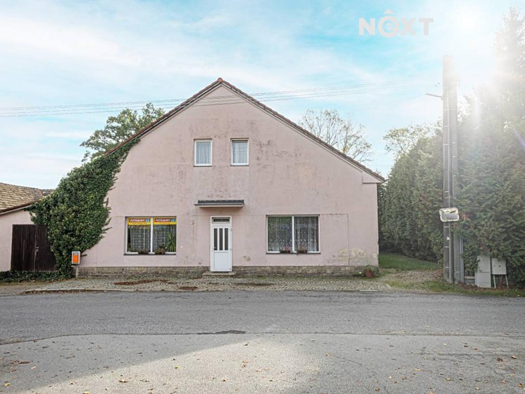 Prodej komerčního prostoru, 240 m² (1 z 24)