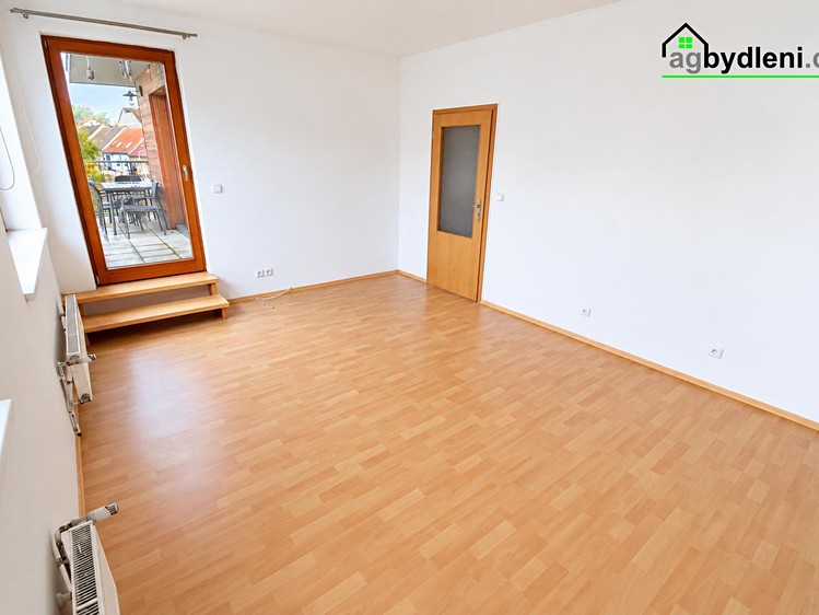 Pronájem bytu 3+kk, 95 m² (9 z 16)