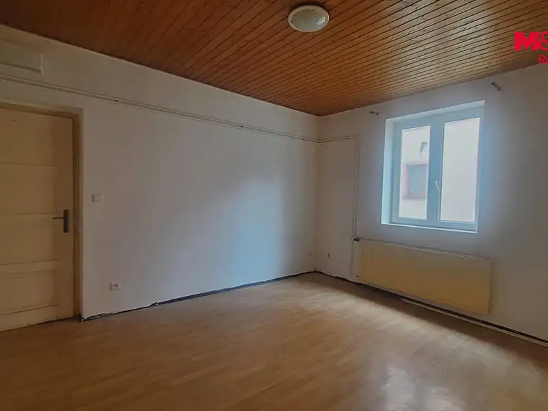 Pronájem bytu 1+kk 21 m², Jaroměř – náhled fotky 2
