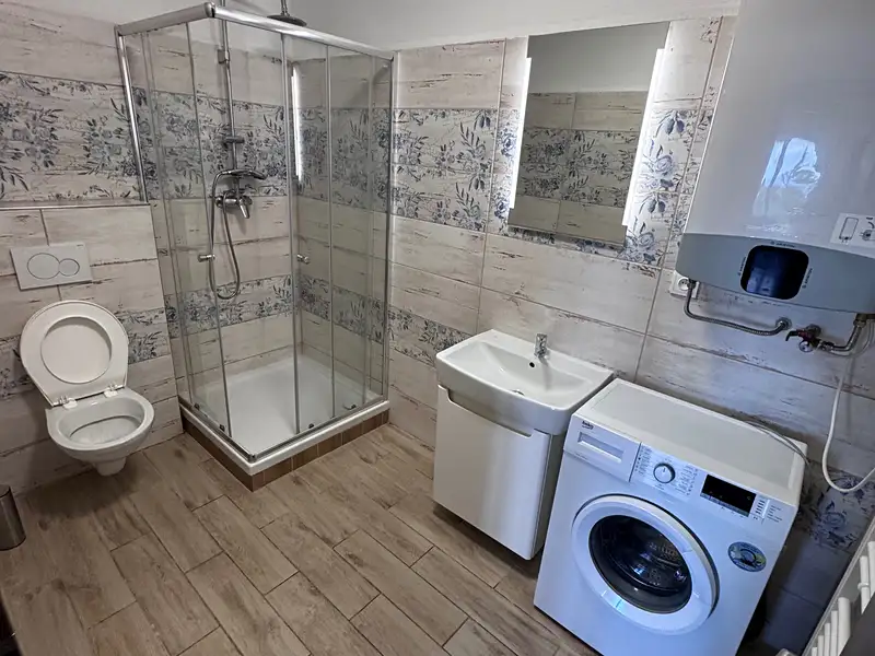 Pronájem bytu 2+kk 65 m², Rudolfov – náhled fotky 1