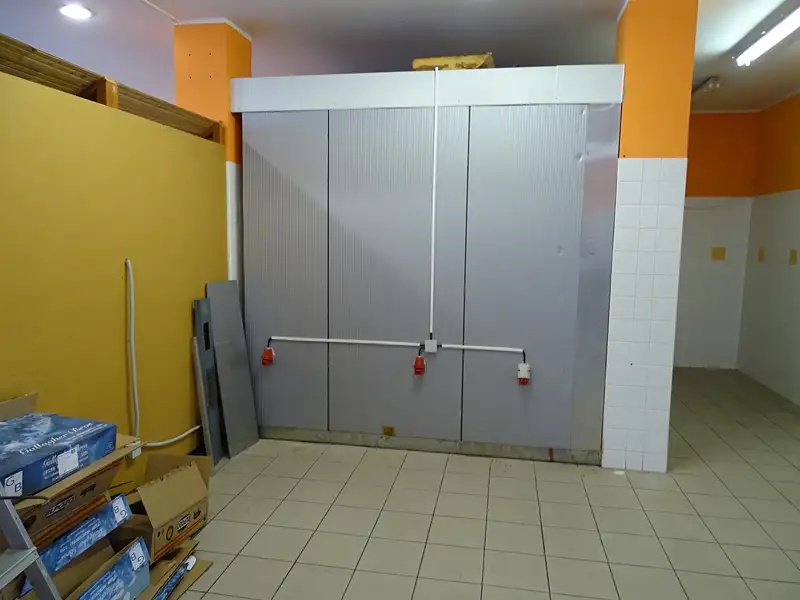 Pronájem obchodního prostoru 140 m², Šternberk – náhled fotky 3
