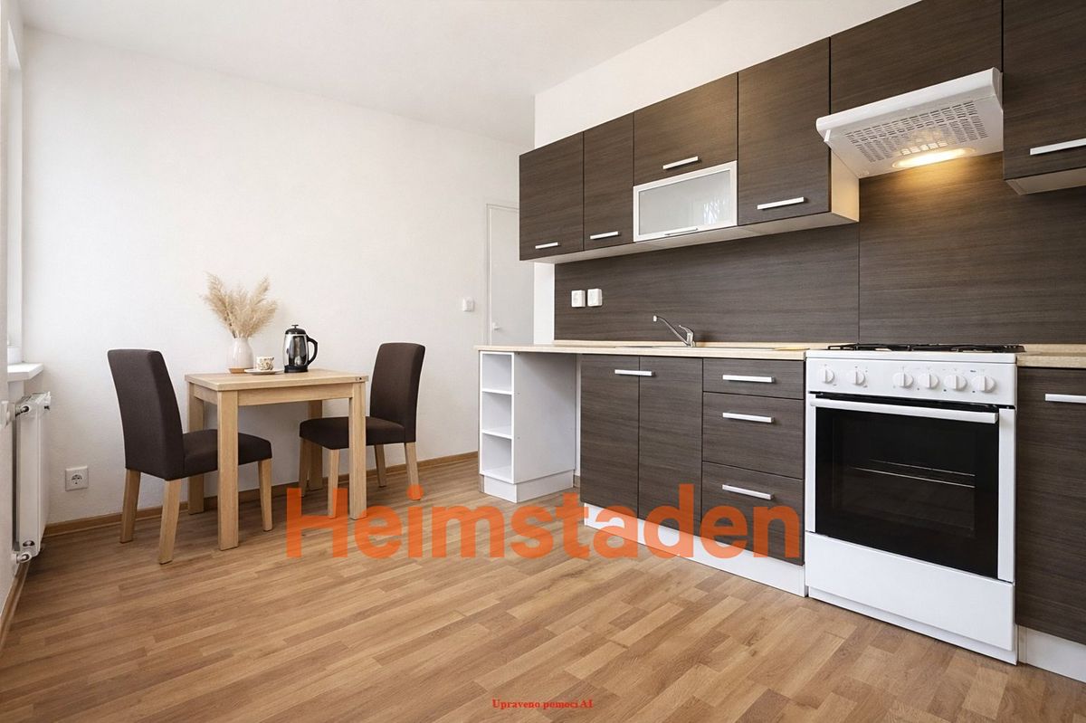 Pronájem bytu 2+1 55 m², Karviná – fotka 1 z 3