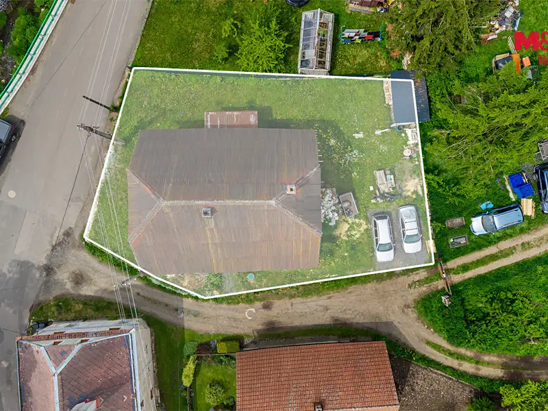 Prodej rodinného domu 220 m², pozemek 562 m², Verneřice – náhled fotky 2