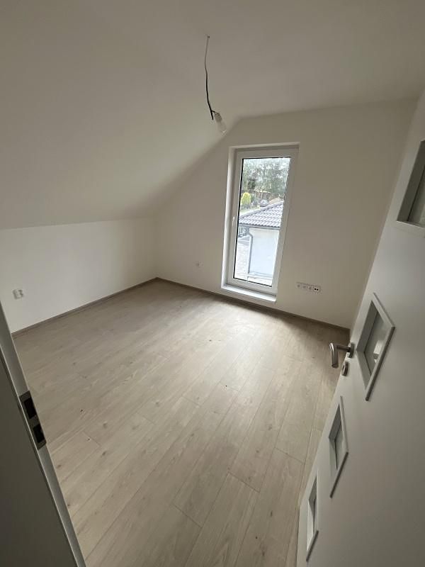 Prodej rodinného domu 89 m², pozemek 843 m² – fotografie 3