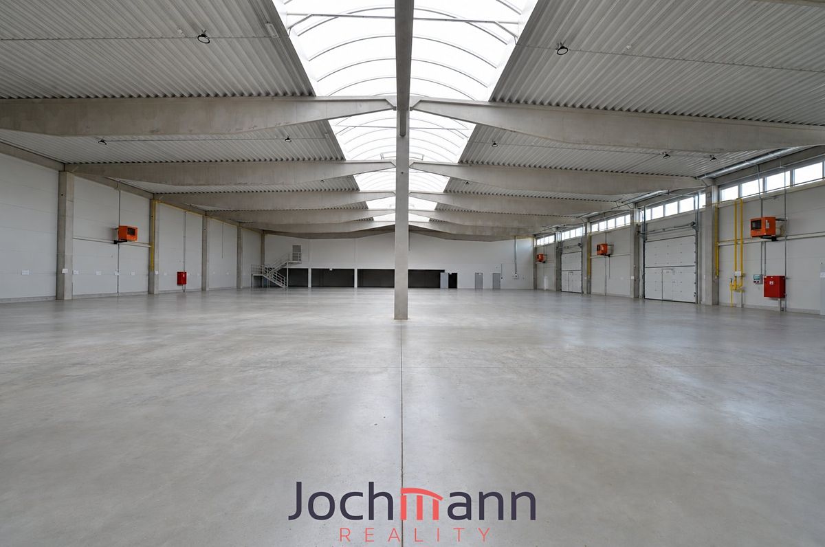 Pronájem skladového prostoru 2660 m² – fotografie 5