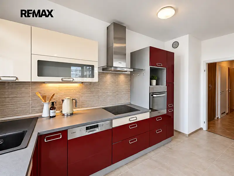 Prodej bytu 2+kk 61 m², Praha – náhled fotky 2