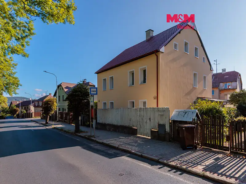 Prodej rodinného domu 100 m², pozemek 211 m², Karlovy Vary – náhled fotky 1