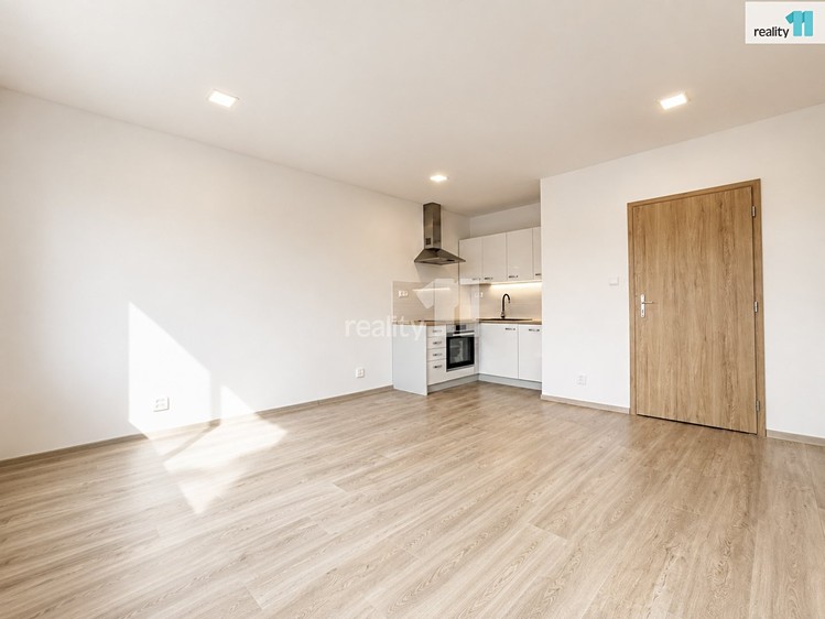 Квартира 2+kk в оренду, 41 м² (1 з 6)