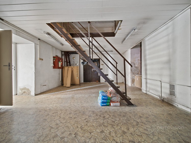 Prodej komerčního prostoru, 187 m² (9 z 11)