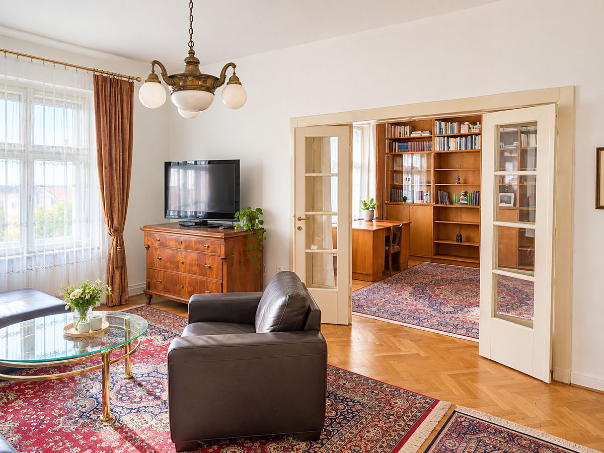 Pronájem bytu 4+1 138 m² – fotografie 3