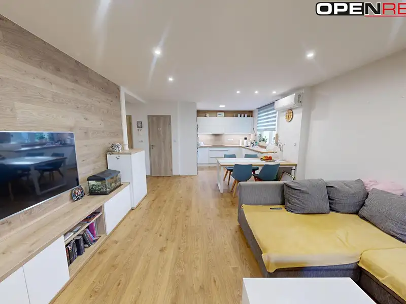 Prodej bytu 3+1 86 m², Strážnice – náhled fotky 2