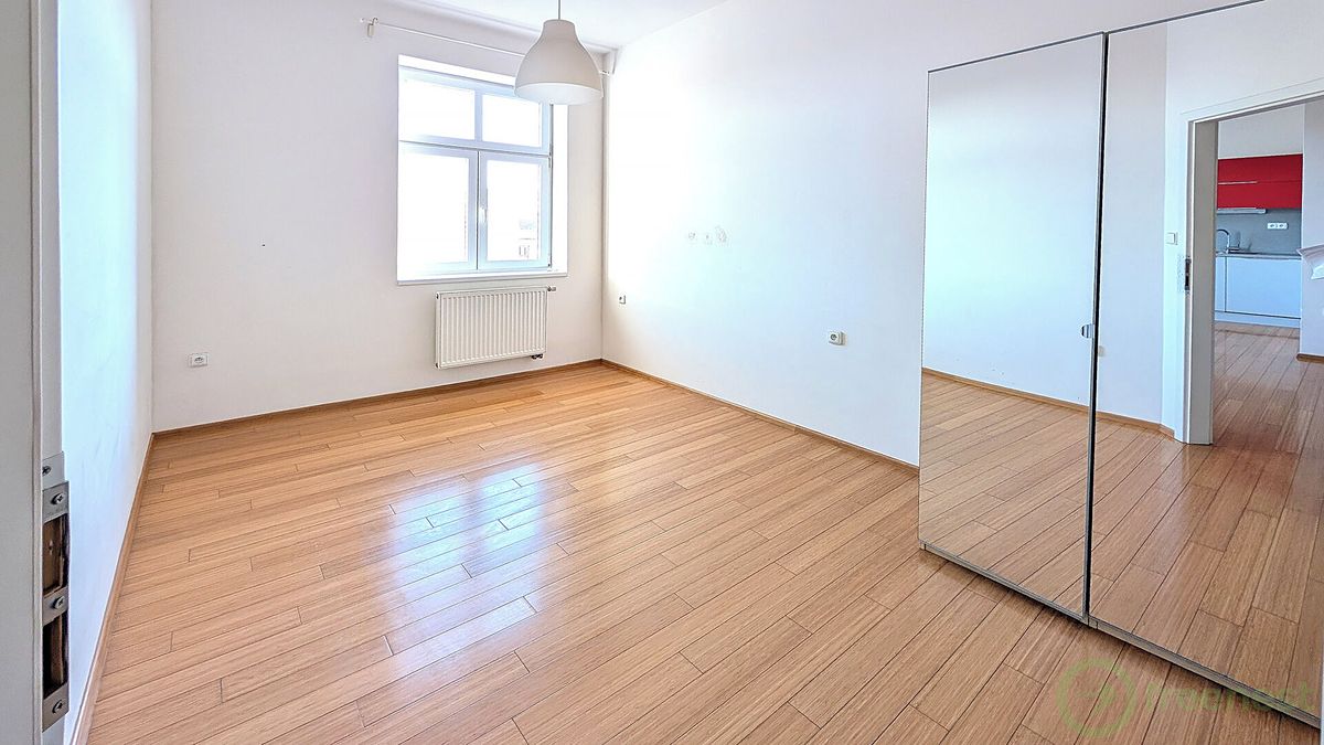 Pronájem bytu 2+kk 50 m² – fotografie 5