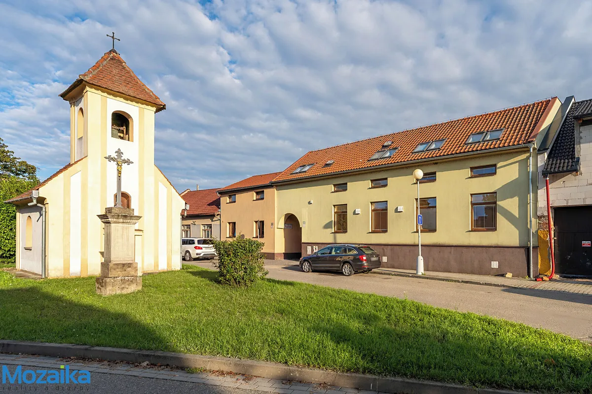 Prodej rodinného domu 340 m², pozemek 190 m²