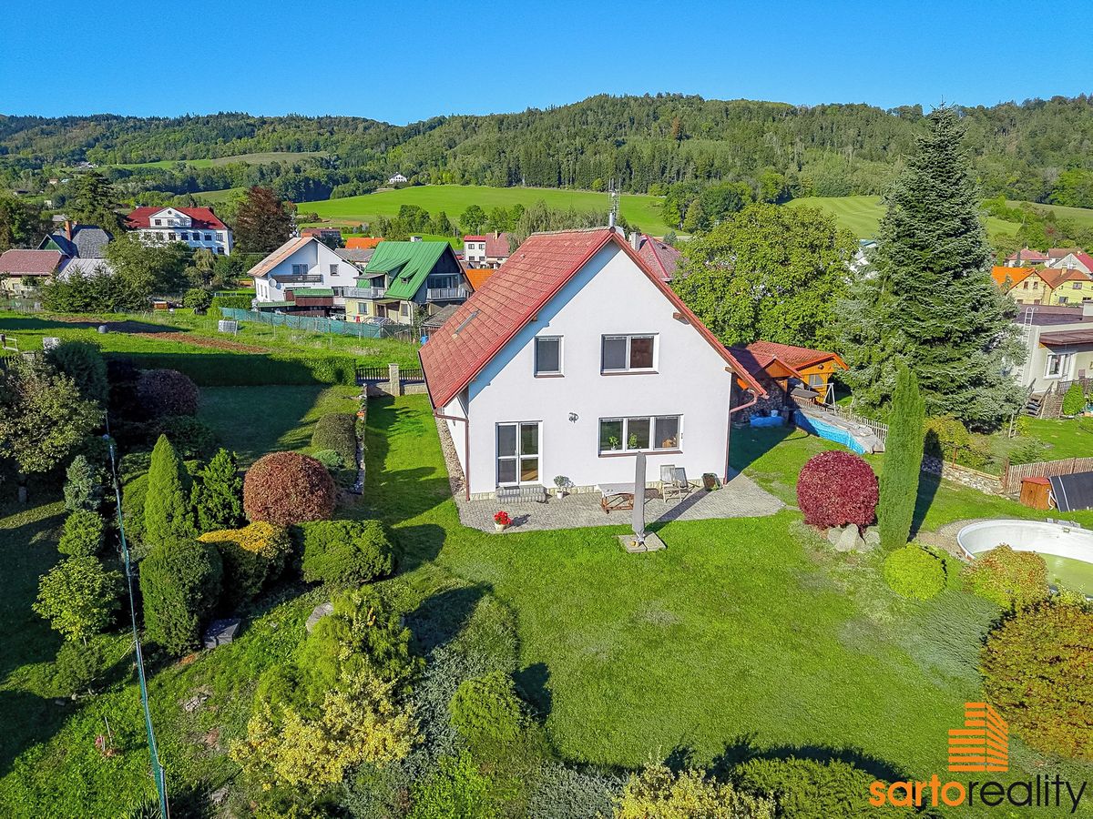 Prodej rodinného domu 180 m², pozemek 1797 m², Tatobity – fotka 1 z 3