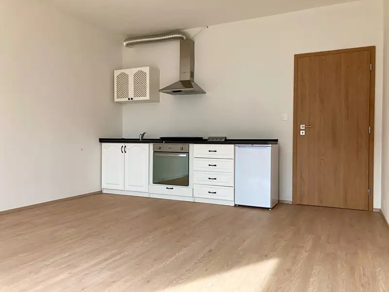 Prodej bytu 1+kk 30 m², Hostivice – náhled fotky 3