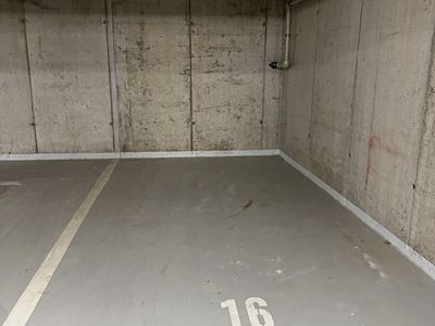 Pronájem garážového stání 5 m²