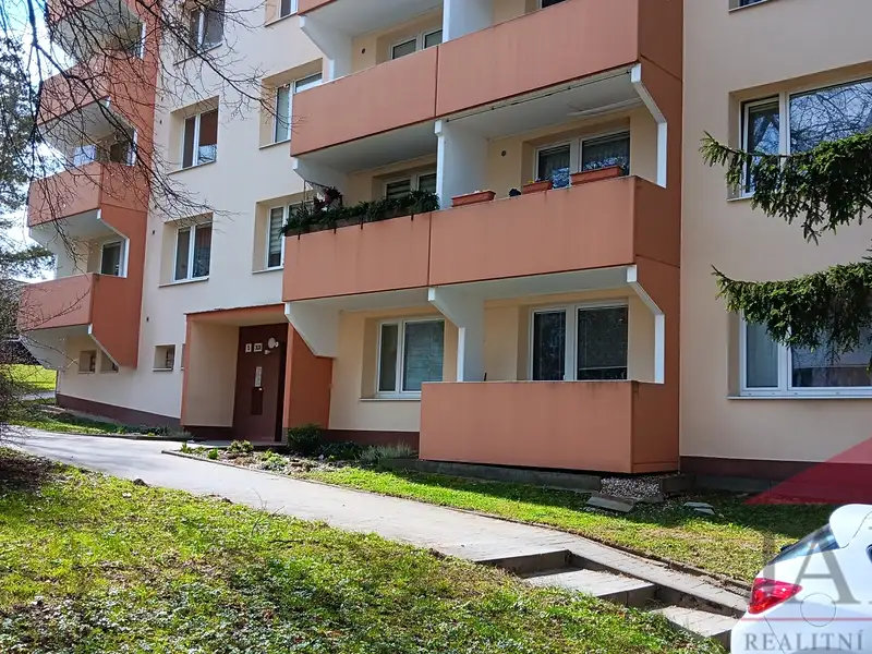 Pronájem bytu 3+1 75 m², Jihlava – náhled fotky 1