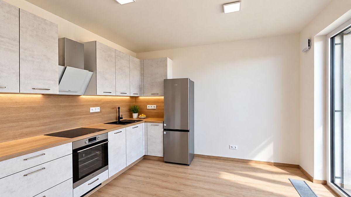 Pronájem bytu 2+kk 43 m² – fotografie 3