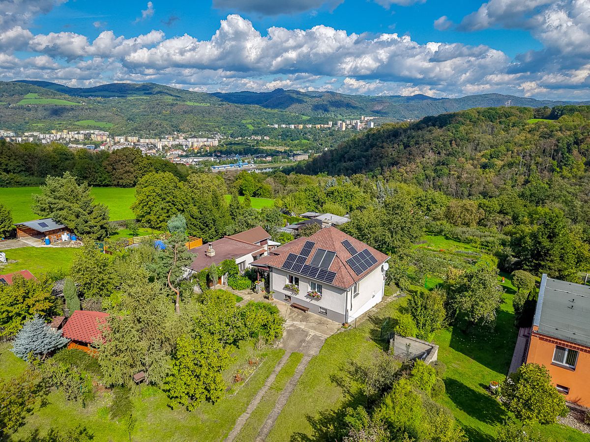 Prodej rodinného domu 150 m², pozemek 3883 m²