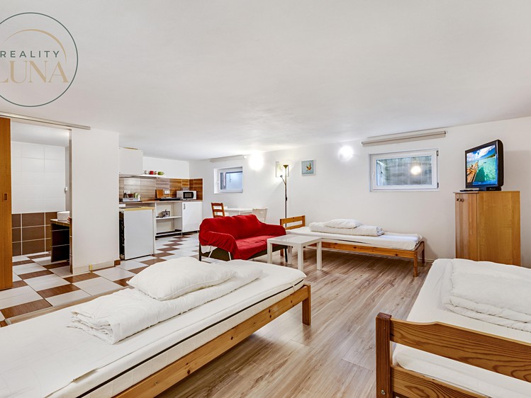 Haus zum Kauf, 376 m² (8 von 15)
