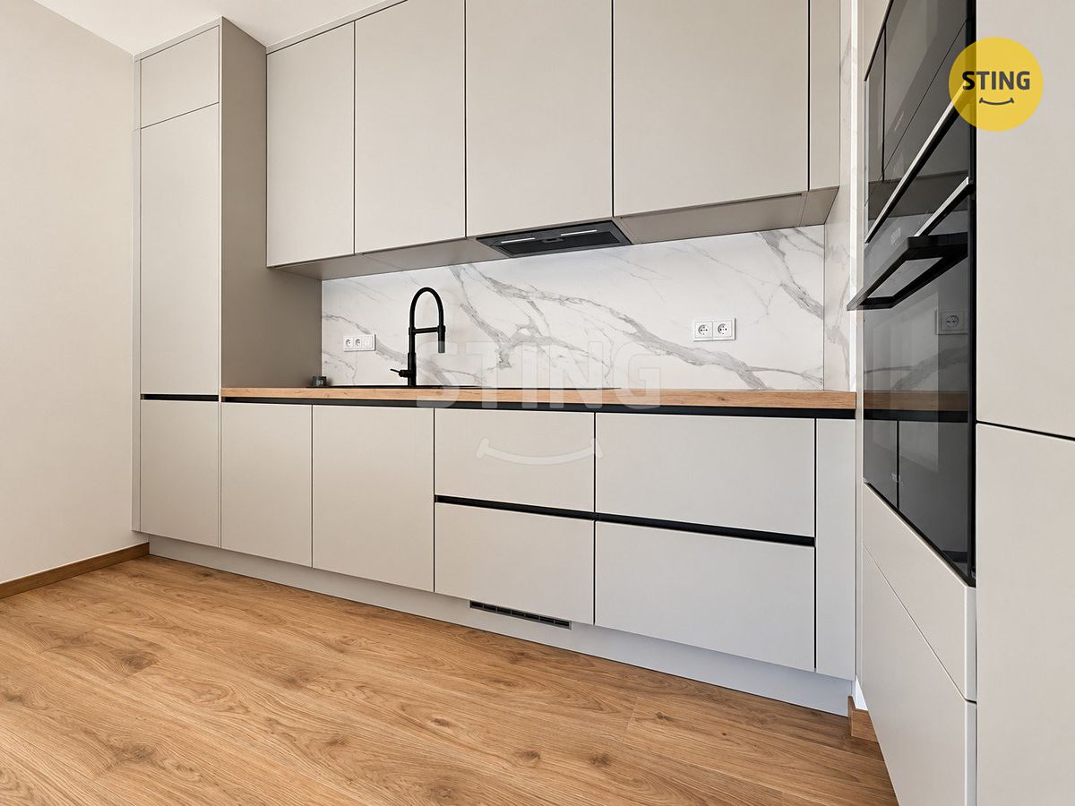 Pronájem bytu 3+kk 65 m² – fotografie 2