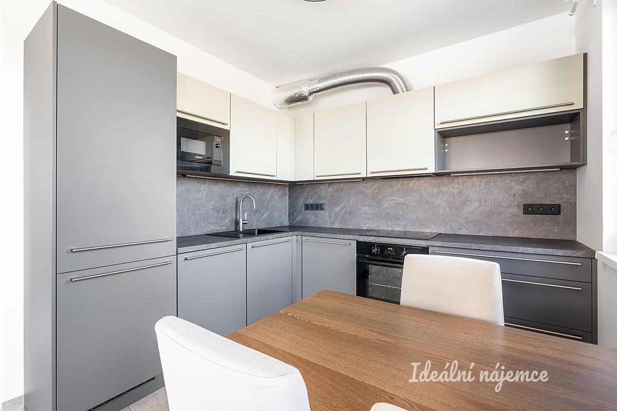 Pronájem bytu 3+kk 64 m² – fotografie 2