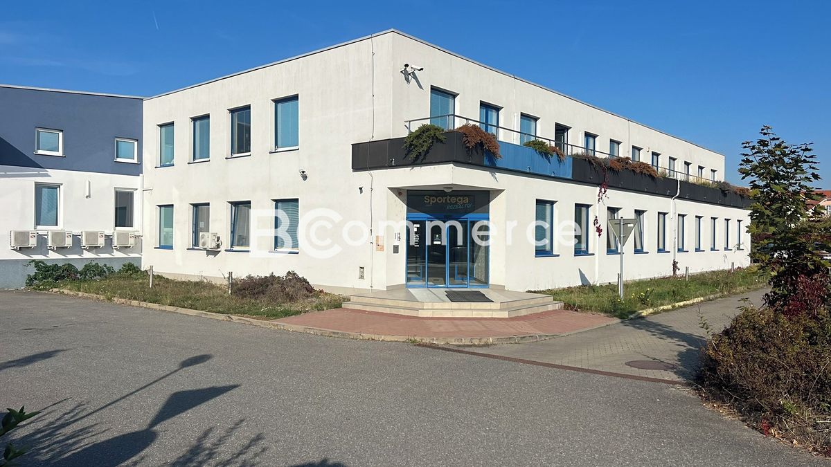 Pronájem skladového prostoru 4600 m²