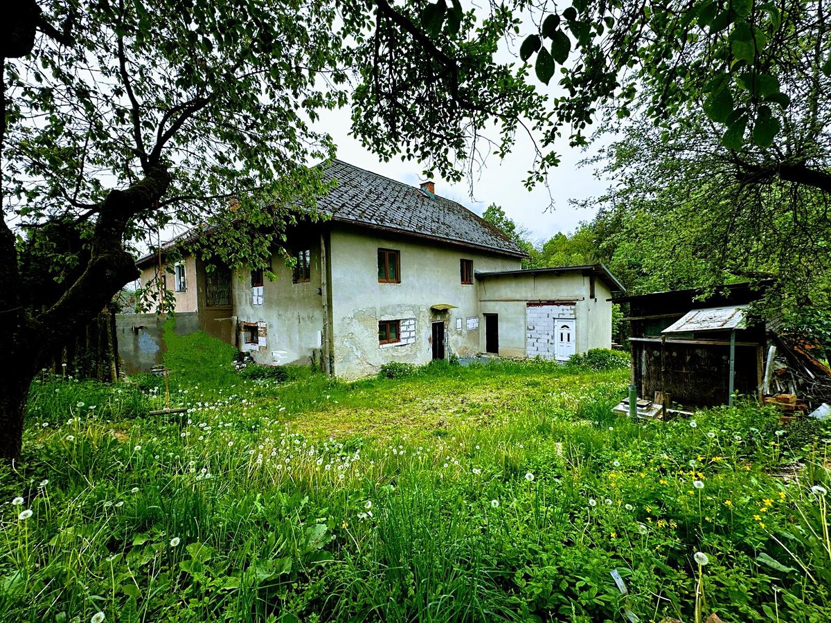 Prodej rodinného domu 150 m², pozemek 1153 m² – fotografie 2