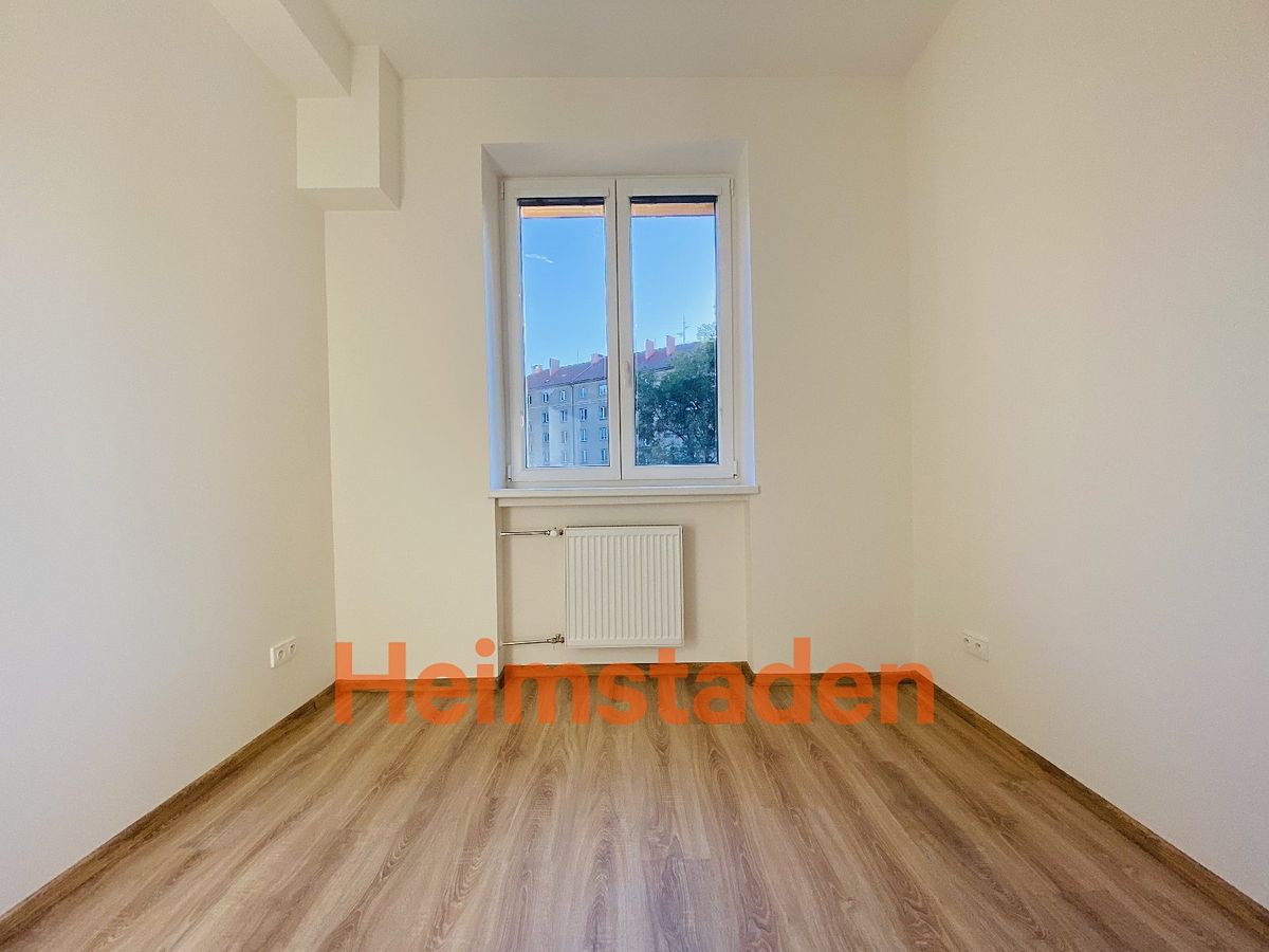 Pronájem bytu 3+kk 67 m² – fotografie 4