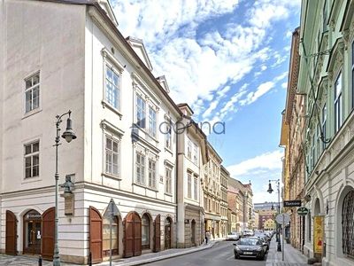 Pronájem kanceláře 212 m²