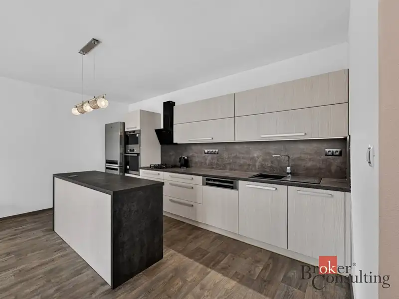 Pronájem bytu 3+kk 66 m², Vochov – náhled fotky 1