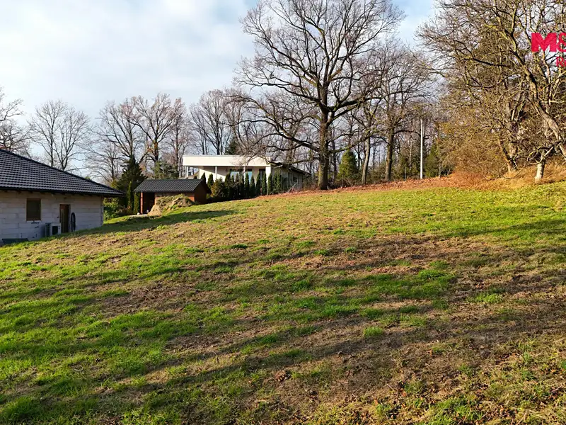 Prodej stavebního pozemku 1076 m², Jistebník – náhled fotky 2