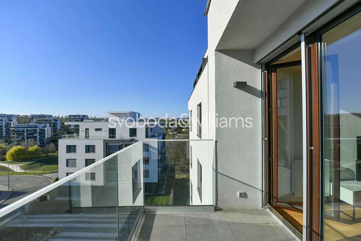 Pronájem bytu 3+kk 78 m² – fotografie 3