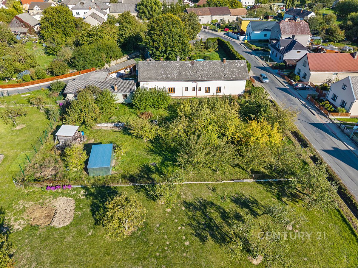 Prodej stavebního pozemku 1096 m² – fotografie 5