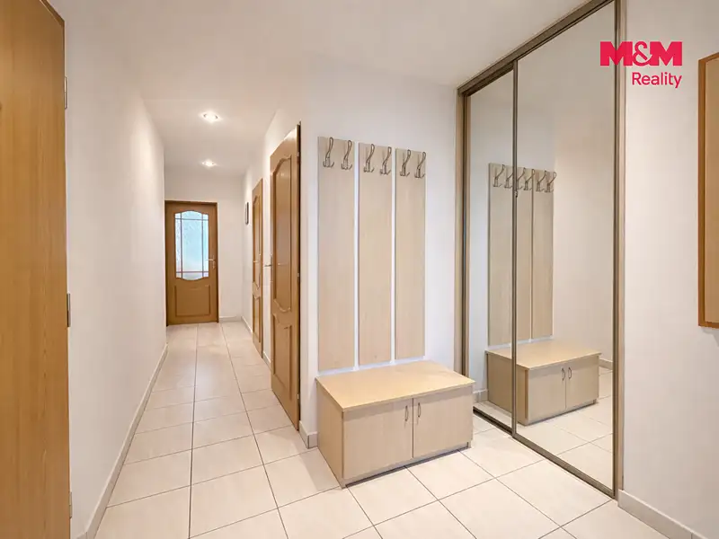 Prodej bytu 3+1 72 m², Praha – náhled fotky 3
