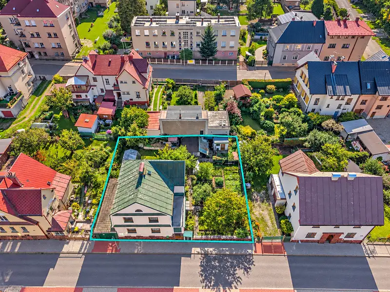 Prodej vily 170 m², pozemek 624 m², Trutnov – náhled fotky 2