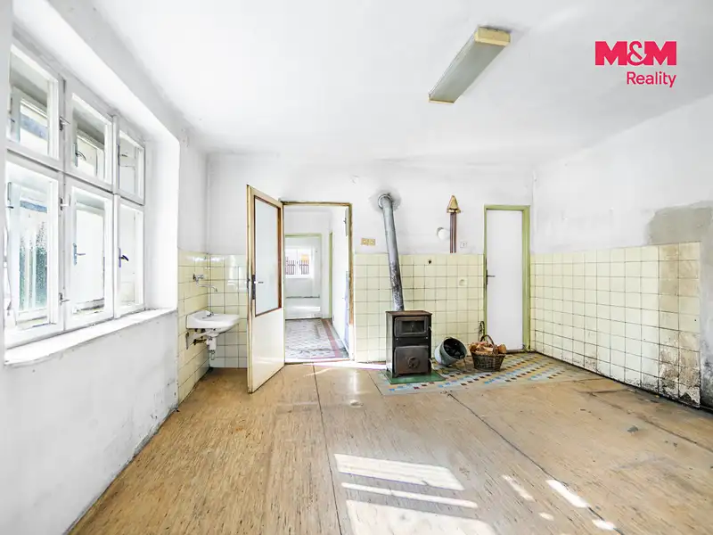 Prodej rodinného domu 90 m², pozemek 827 m², Kočín – náhled fotky 3