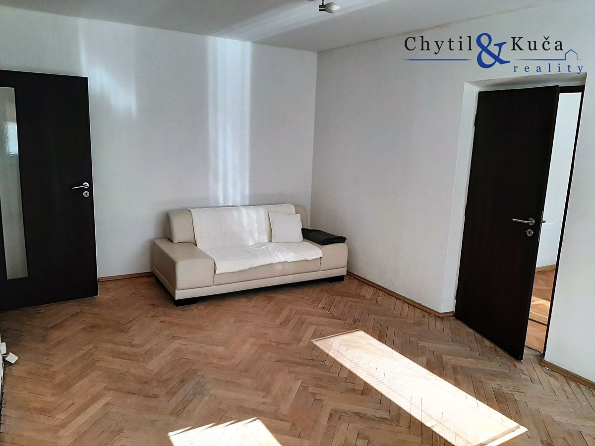 Pronájem bytu 2+1 49 m² – fotografie 4