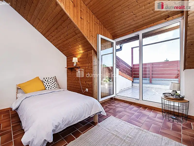 Pronájem bytu pokoje 14 m², Praha – náhled fotky 3