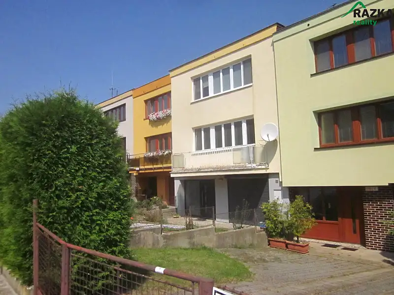 Prodej rodinného domu 193 m², pozemek 302 m², Třebíč – náhled fotky 3