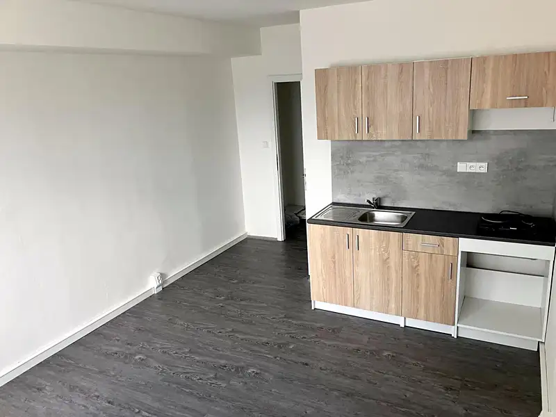 Prodej bytu 1+kk 25 m², Zlín – náhled fotky 2