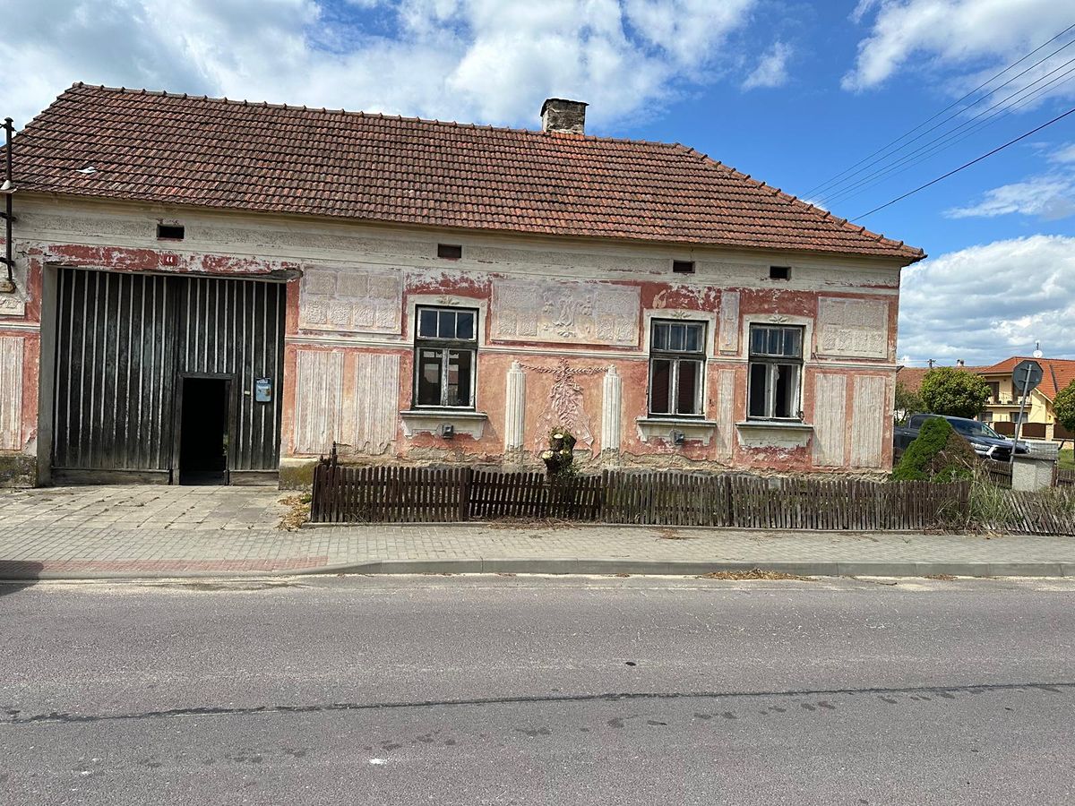 Dražba rodinného domu 216 m², pozemek 780 m², Zálesí – fotka 1 z 3