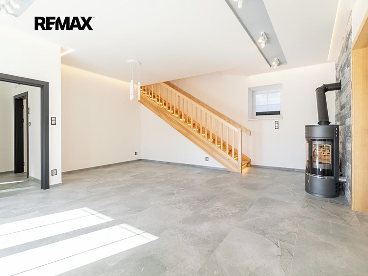 Pronájem domu, 129 m² (11 z 26)