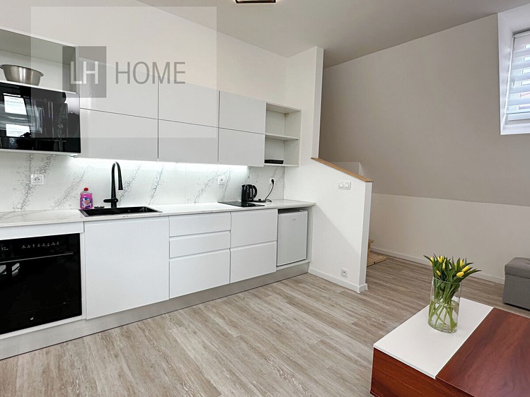 Квартира 4+kk в оренду, 98 м² (5 з 18)
