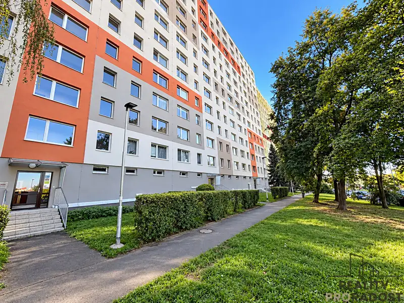 Prodej bytu 3+1 68 m², Praha – náhled fotky 1