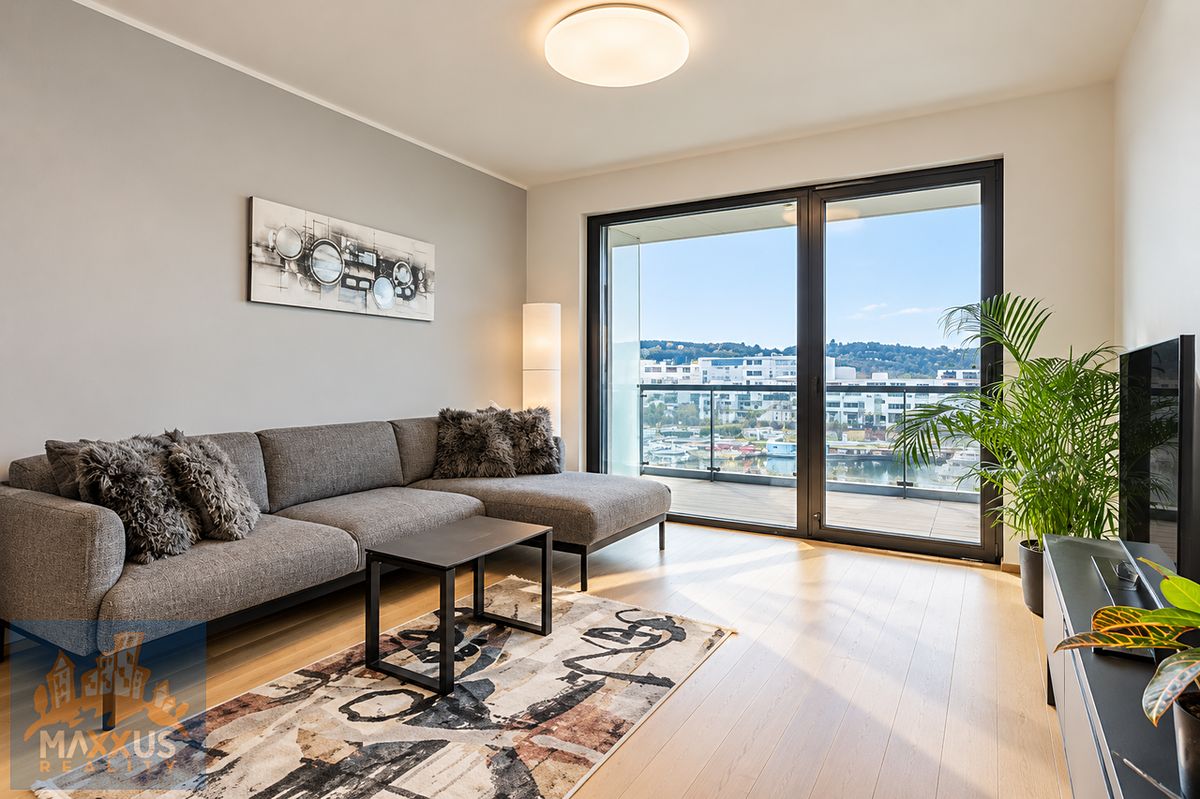 Pronájem bytu 2+kk 60 m², Praha – fotka 1 z 3