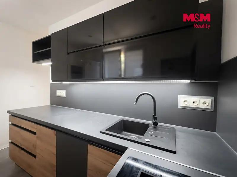 Pronájem bytu 2+1 54 m², Karviná – náhled fotky 2