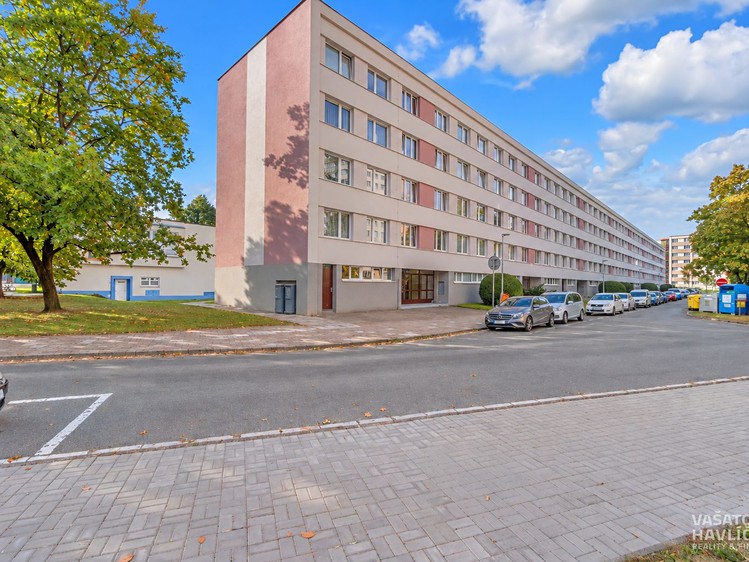 Wohnung 1+kk zum Kauf, 28 m² (1 von 18)