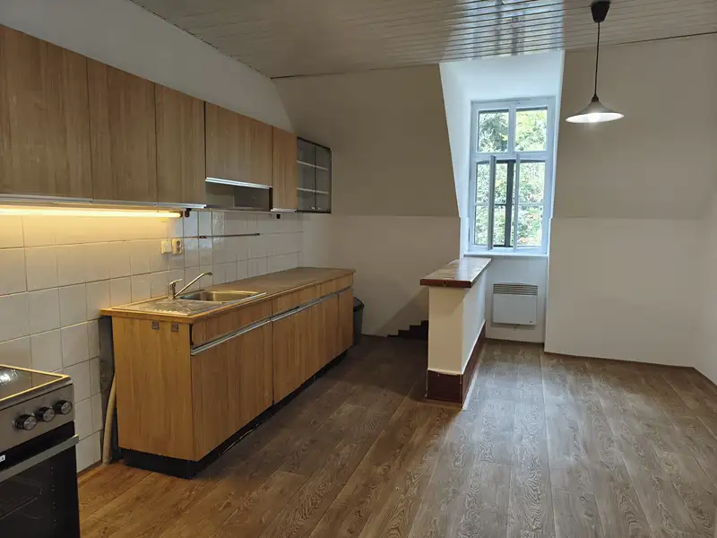 Pronájem bytu 3+1 90 m², Jablonec nad Nisou – náhled fotky 3