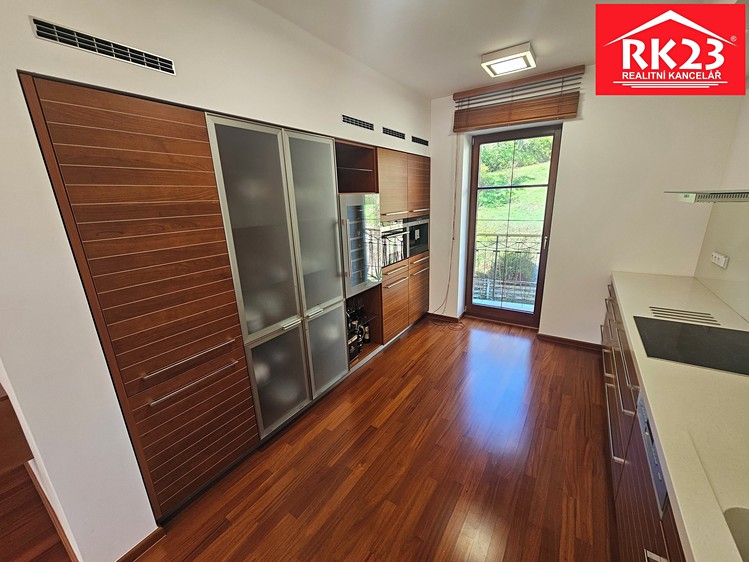 Prodej bytu 3+kk, 153 m² (8 z 21)